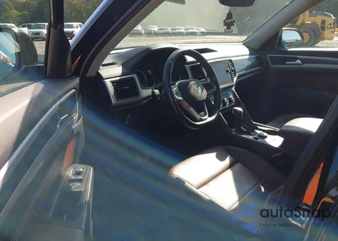 2021 Volkswagen Atlas 3.6L V6 Se W/Technology R-Line z USA, uszkodzony, nr VIN 1V2NR2CA9MC611188